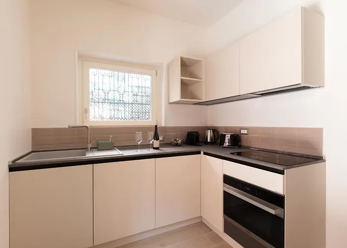 Residenza Foraggi 83 *