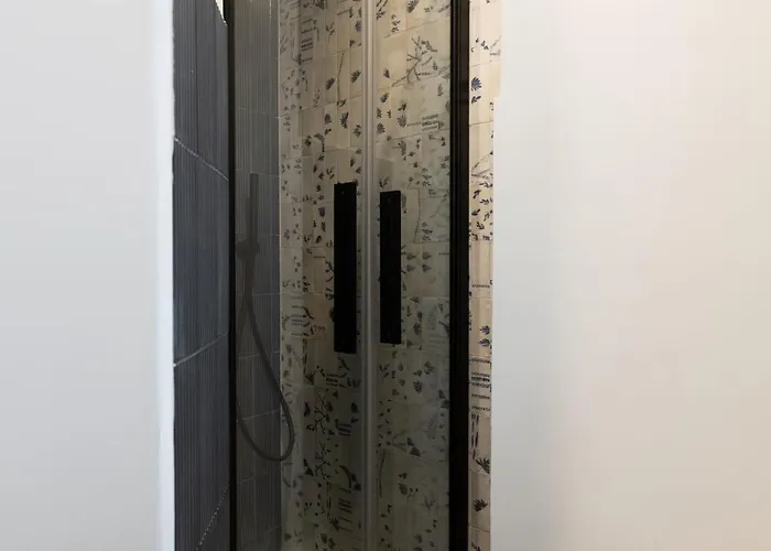 Residenza Foraggi 83 *